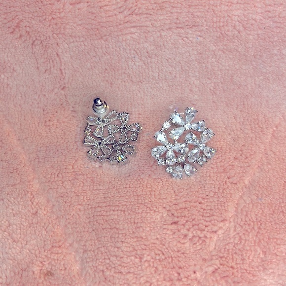 ALDO Rosary Studs Earrings - Picture 6 of 6